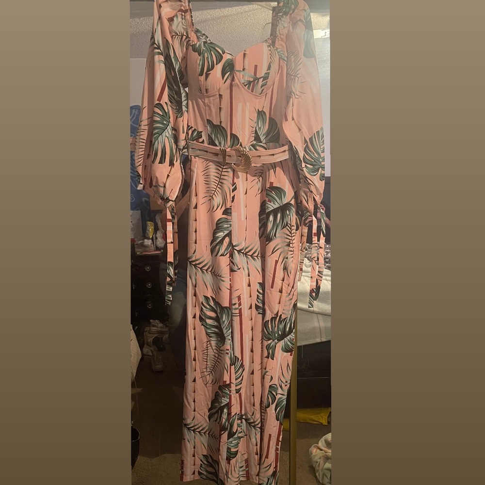 🚫SOLD🚫LC Pink Floral Romper